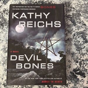 Kathy Reichs "Devil Bones" hardcover book Black Cover with Moon Art